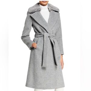 Beautiful Club Monaco Gray Wool Coat with Belt and Detachable Faux Fur Collar